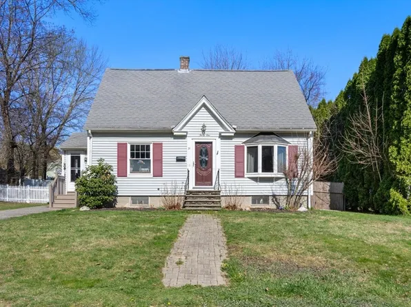 31 Lebanon St, Southbridge, MA 01550