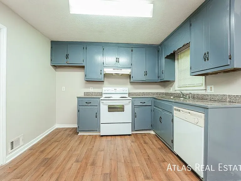 Highland Park — Photo 109