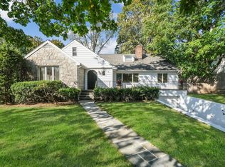 210 Ferndale Rd, Scarsdale, NY 10583