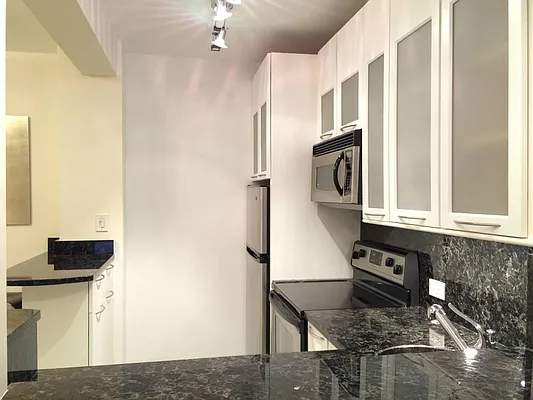 Rented by Keller Williams NYC | media 9