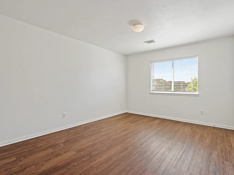 15127 Green Whisper Dr — Photo 24