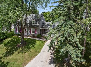 701 Allouez Ter, Green Bay, WI 54301