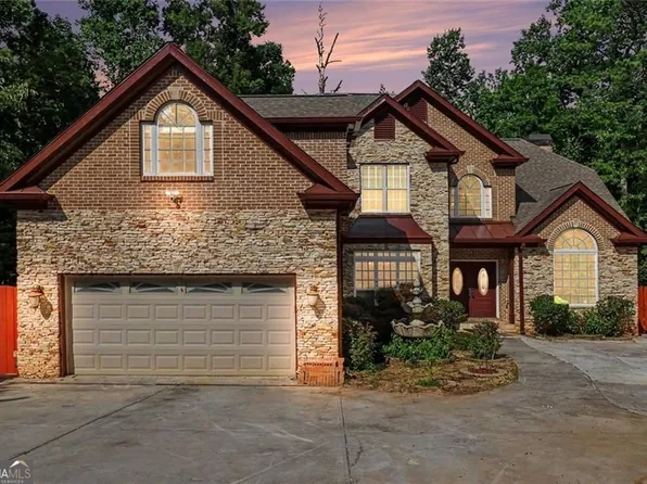 760 Links View Dr, Buford, GA 30518