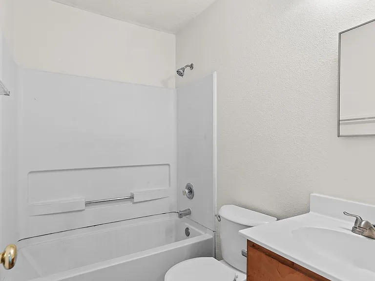 9575 Celine Dr — Photo 10