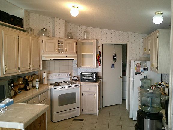 2nd image of 13115 E 51st Ln
