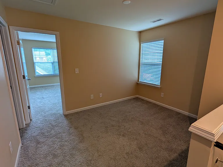 5013 Spring Arbor Ln — Photo 9