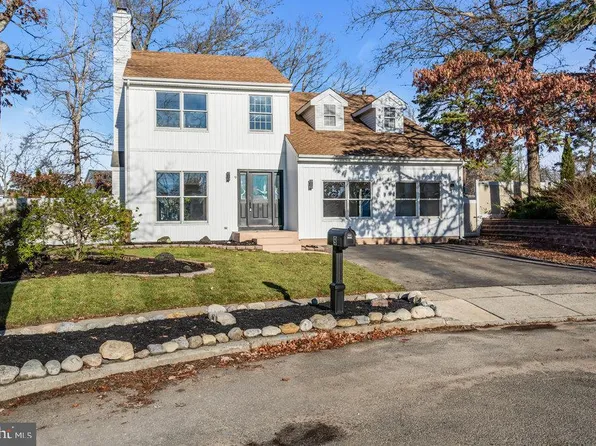 9 Glen Ct, Barnegat, NJ 08005