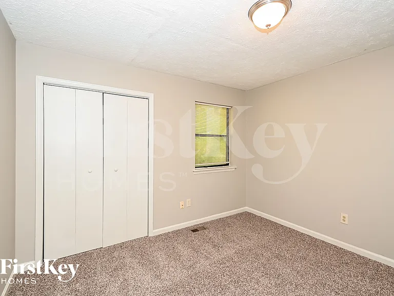 6829 Ivy Log Dr — Photo 15