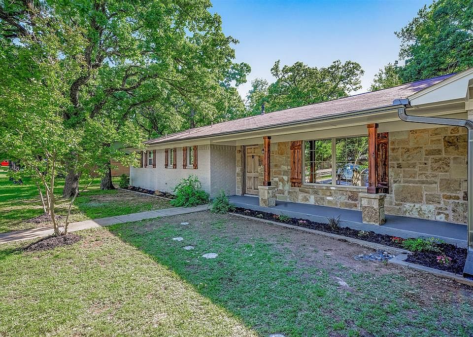 1st image of 603 Mesquite St