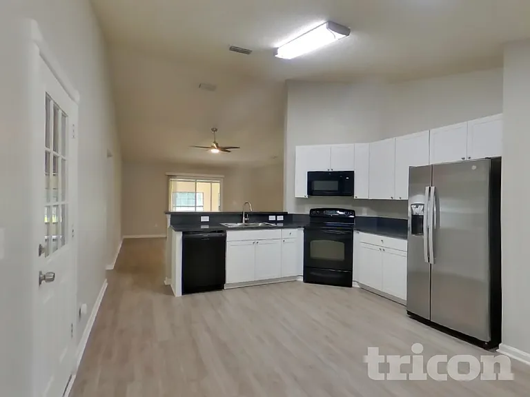 6676 Southern Oaks Dr — Photo 7