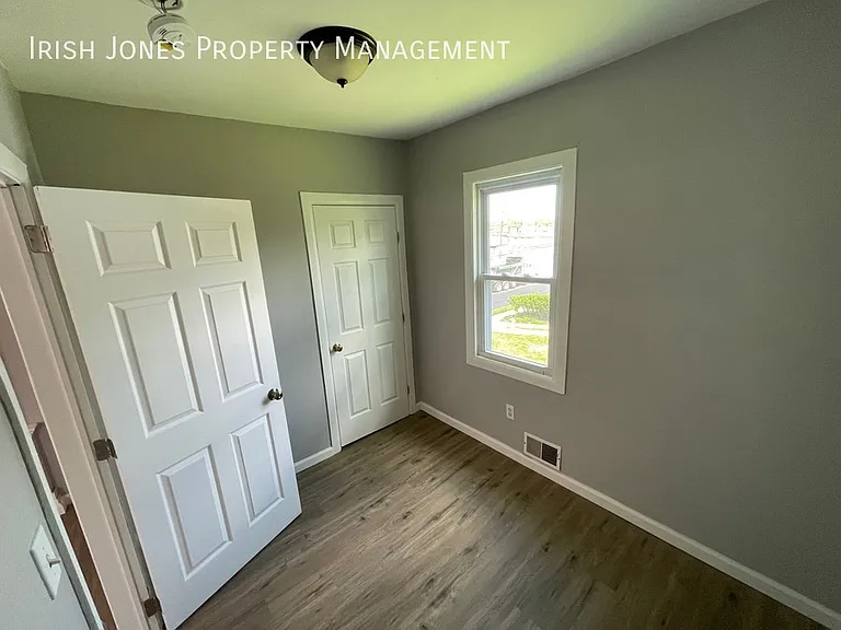 529 Winslow Ave #UPPER — Photo 6