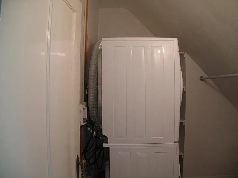 914 W Moss Ave #F — Photo 12