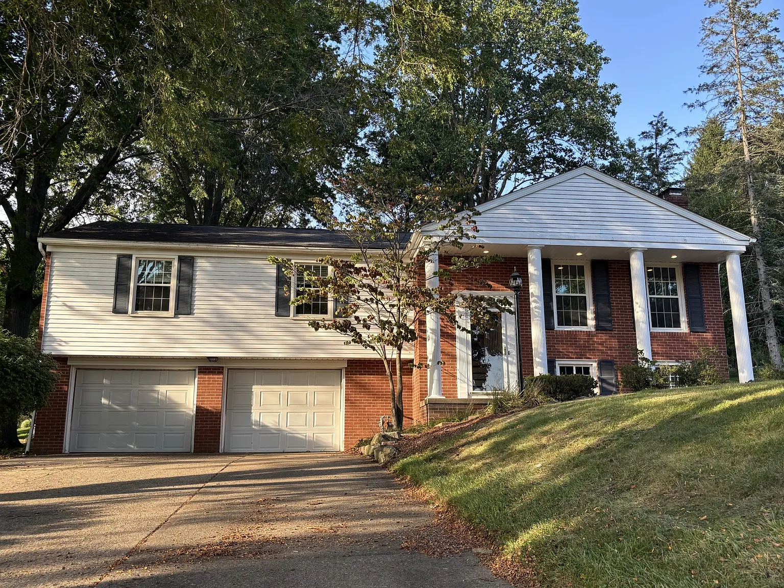 3 bed, 2.5 bath, 1504 sqft, $2,250 — Photo 3