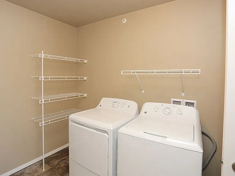 130 Howard Ln — Photo 2