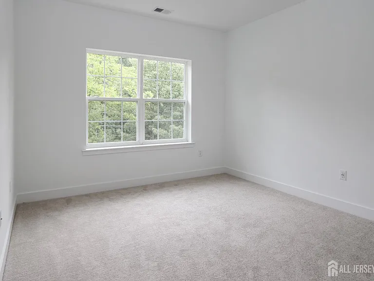71 Veterans Way — Photo 19