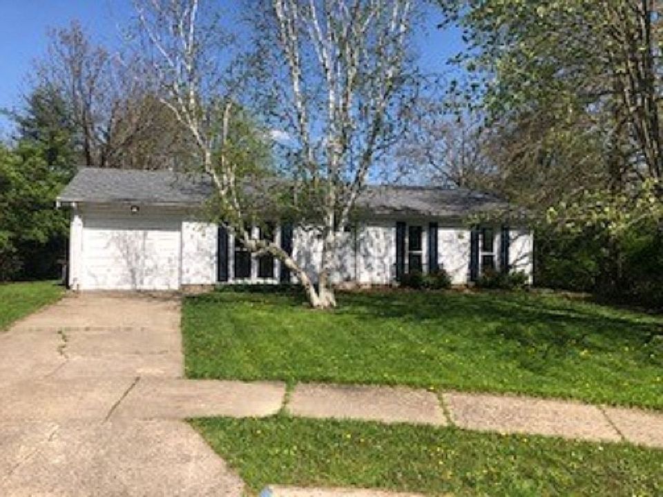 1st image of 811 Clover Cir