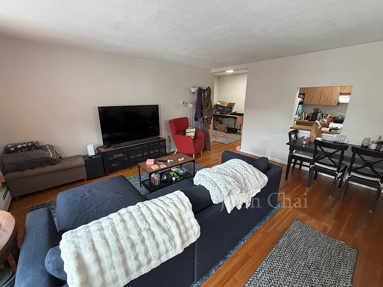 95 Sutherland Rd #3B — Photo 10