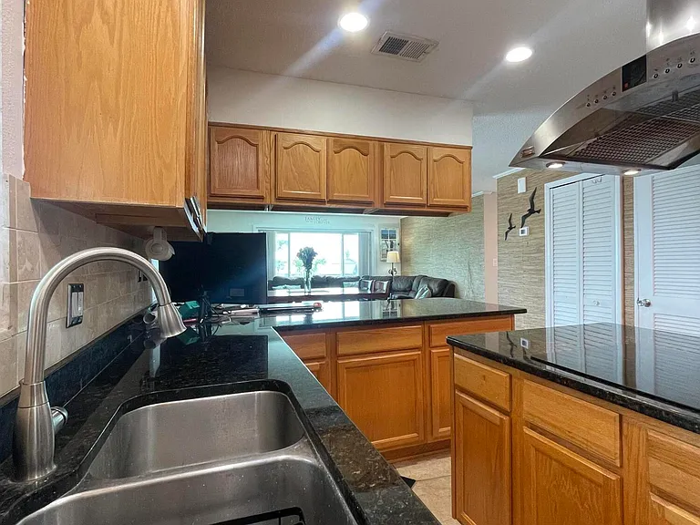 1175 Jimmy Buffett Memorial Hwy #200 — Photo 14