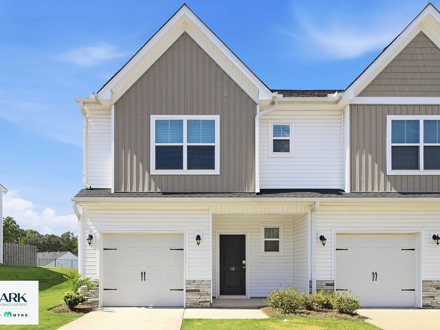 3 bed, 2.0 bath, 1448 sqft, $1,629 — Photo 1
