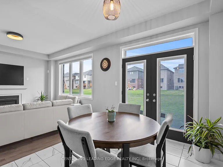 1097 Trailsview Ave — Photo 18