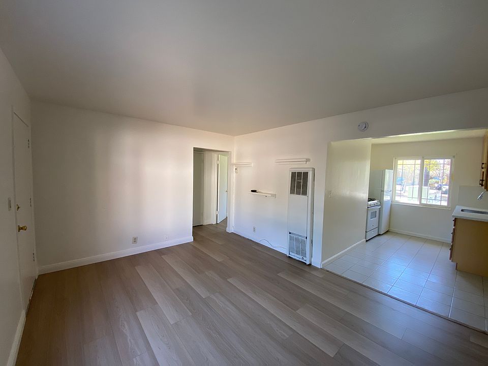 1st image of 354 N 5th St #1