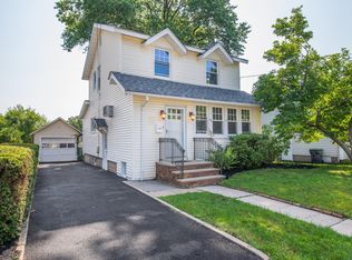45 S Franklin Ave, Bergenfield, NJ 07621