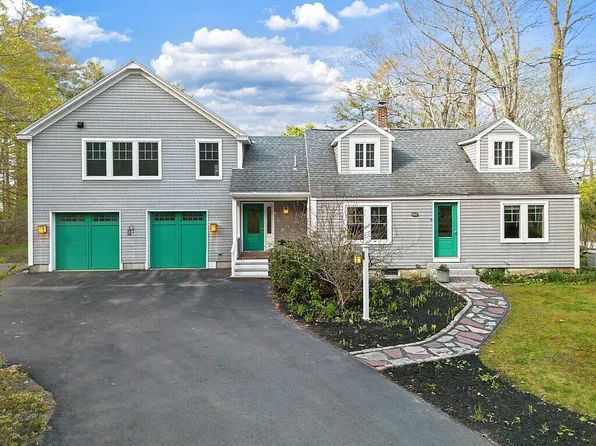 183 Mountain Road, Falmouth, ME 04105