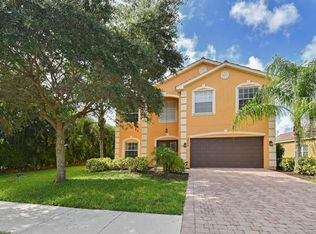 2904 Inlet Cove Ln W, Naples, FL 34120