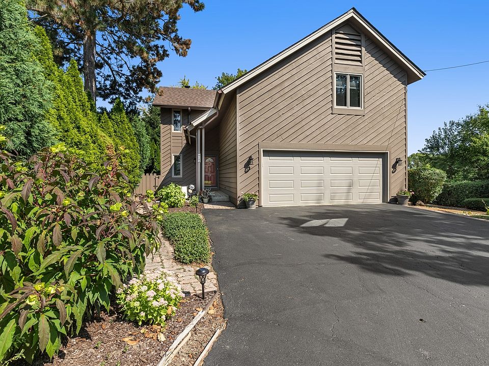 1st image of 2719 W Bonnie Brook Ln