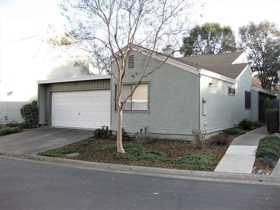 1st image of 2686 Mandeville Way
