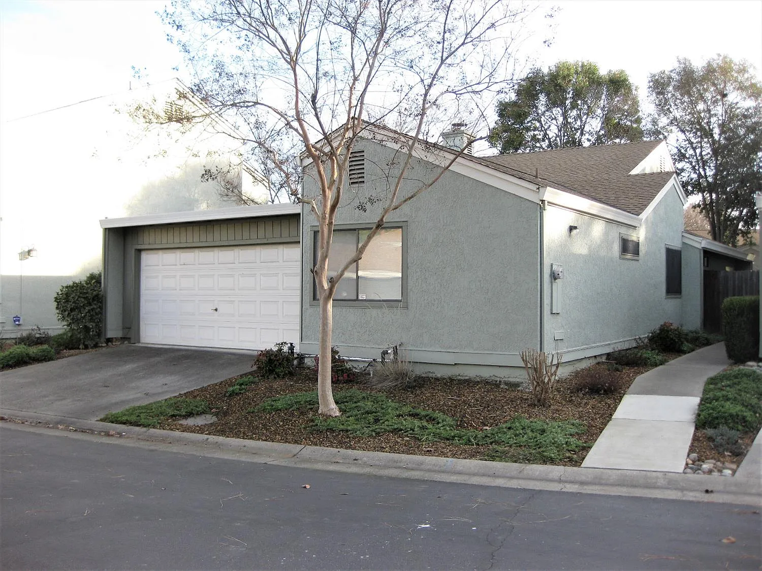 2686 Mandeville Way photo 1