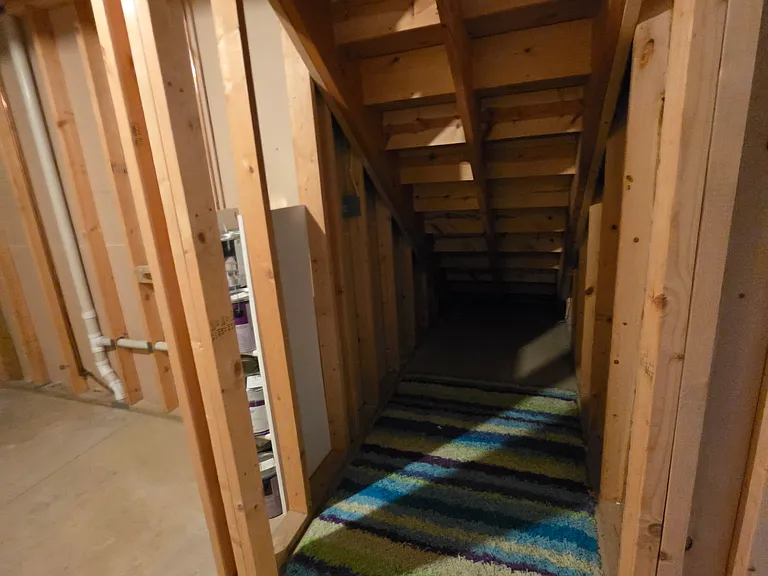 1008 Georgene St — Photo 27