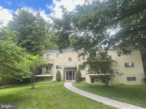 10642 Montrose Ave APT 103, Bethesda, MD 20814