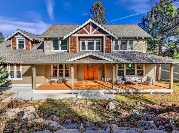 3251 NW Fairway Heights Dr, Bend, OR 97703