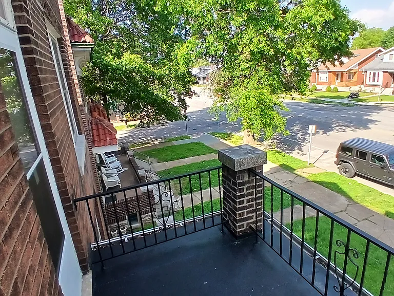 5905 S Kingshighway Blvd — Photo 9