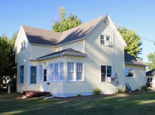 105 Hamilton Ave NE, Red Lake Falls, MN 56750