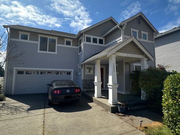 1171 Swan Loop