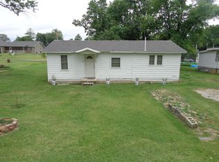171 E Roosevelt Ave, Shawneetown, IL 62984