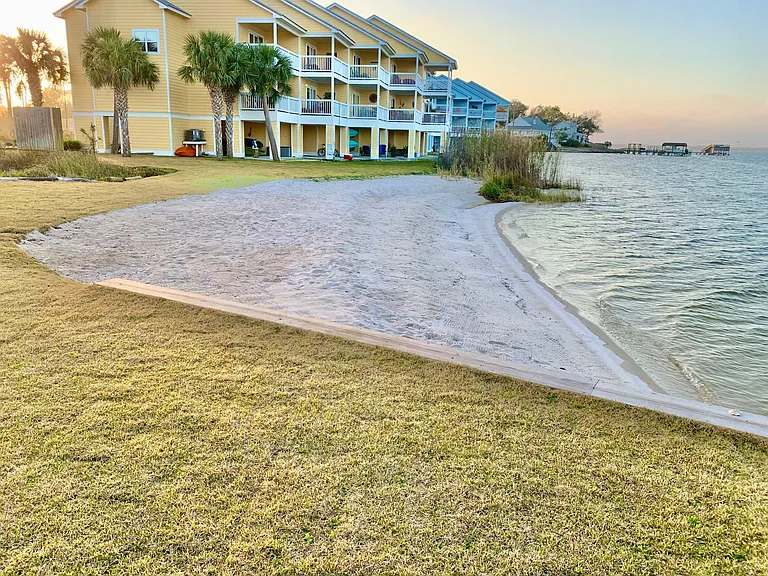 15928 Innerarity Point Rd — Photo 45
