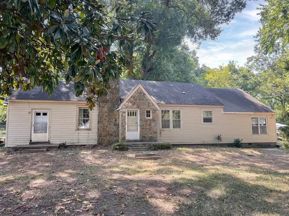 1061 Mosby Rd, Memphis, TN 38116