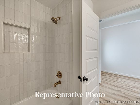 7th image of this home