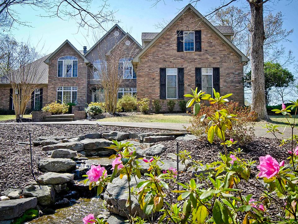 1st image of 16 Stonegate Shores Dr