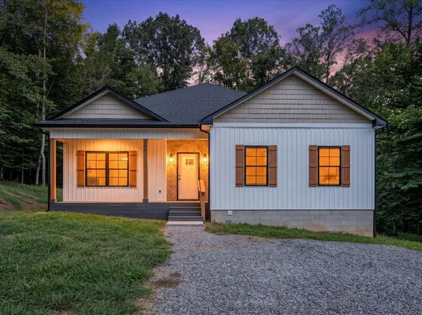 289 Spring Chase Dr, Glade Hill, VA 24092