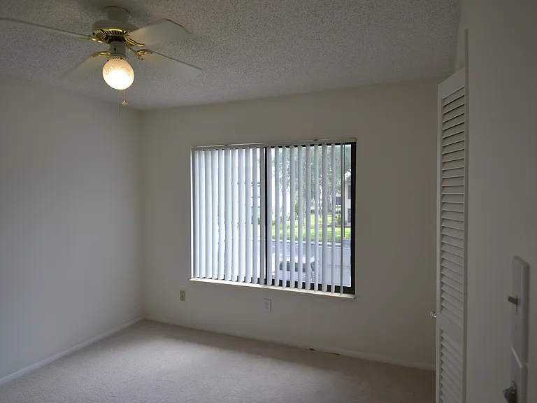 329 Moorings Cove Dr — Photo 11