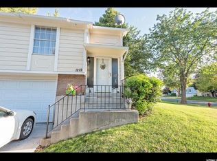 1219 W Middlesex Rd, Taylorsville, UT 84123