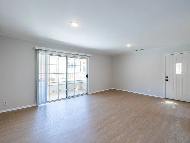 5302 Colodny Ave — Photo 21