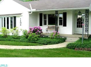 1404 Wheeling Rd, Lancaster, OH 43130
