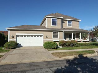 1616 Summit Hl, Eagan, MN 55122