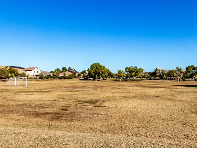 19589 N Portarosa Ct — Photo 31
