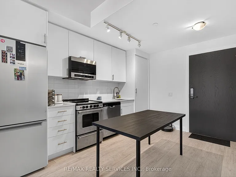 412 Silver Maple Rd #426 — Photo 19